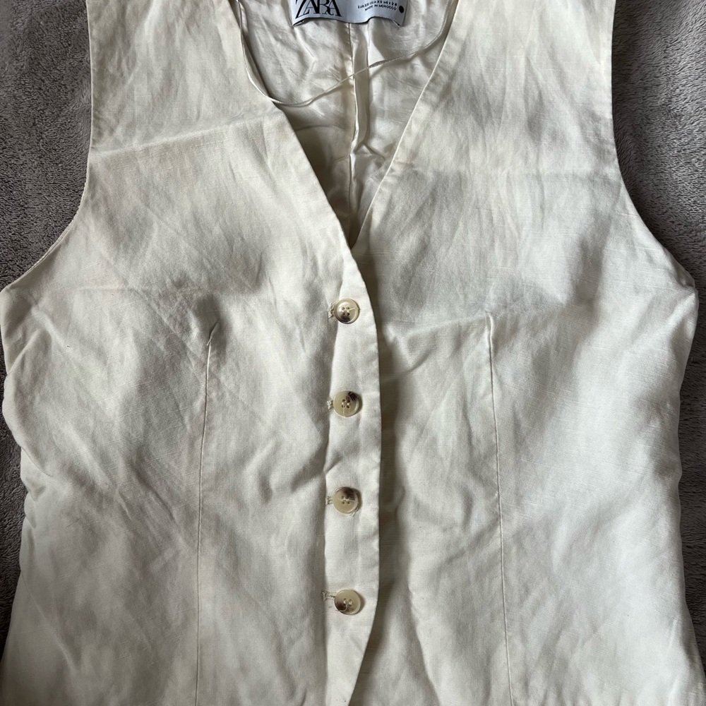 ZARA Linen Blend Button-Up Vest